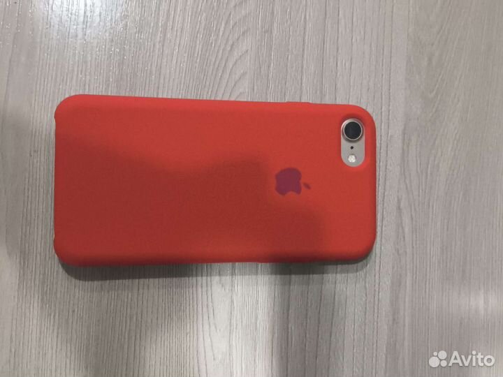 Продам айфон 7