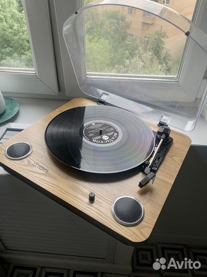 Проигрыватель винила ion