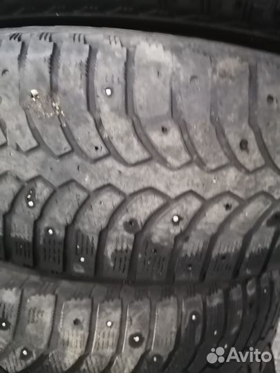 Bridgestone Blizzak Spike-01 235/55 R17