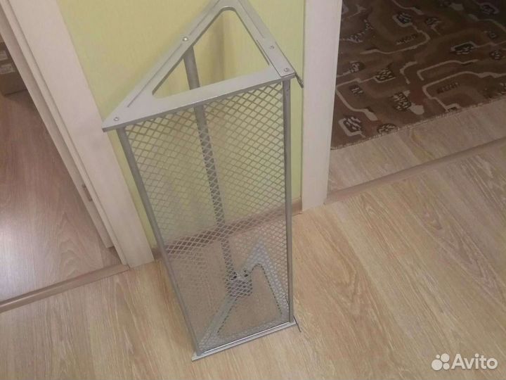 Вешалка настенная