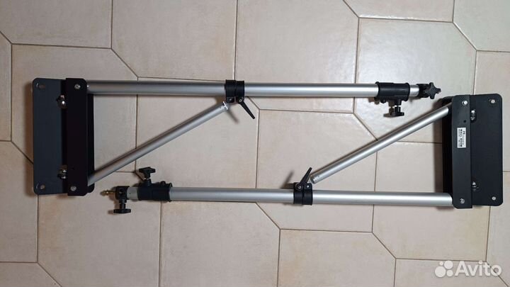 Кронштейн для студийного света