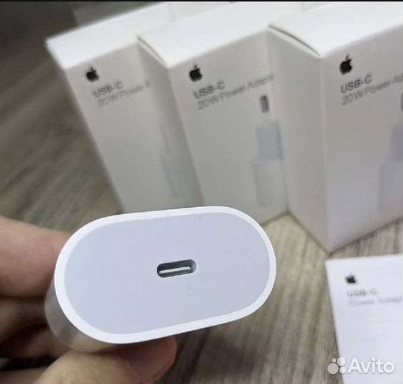 Зарядка на iPhone 20w