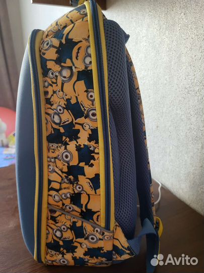 Школьный рюкзак