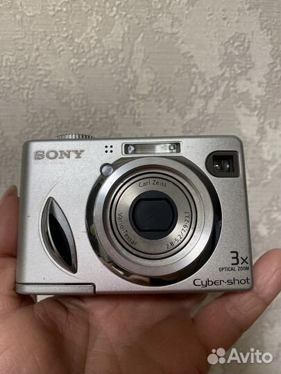 Фотоаппарат Sony DSC-W7