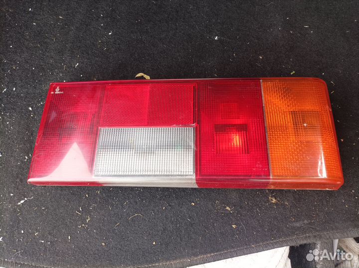 Фара задняя правая