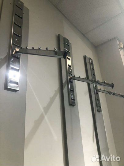 Кронштейн для плечиков