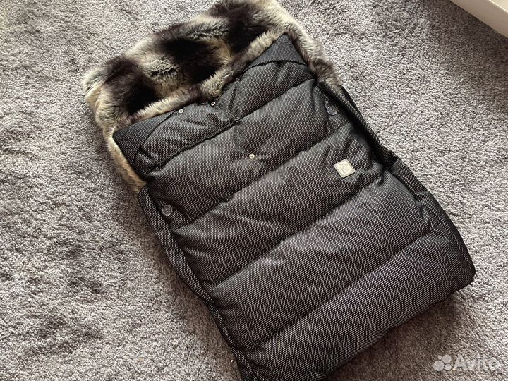 Меховой конверт в коляску