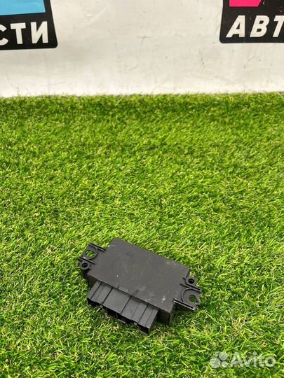 Блок управления парктрониками Ford Explorer 6 U625