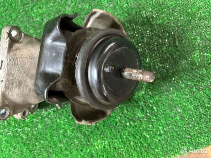 Подушка двс правая Lexus Ls400 USF20 1uzfe