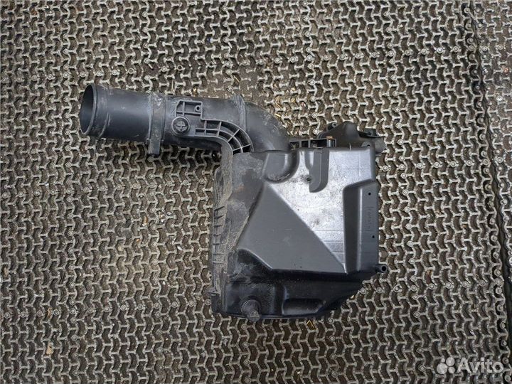 Корпус воздушного фильтра Ford Kuga, 2009