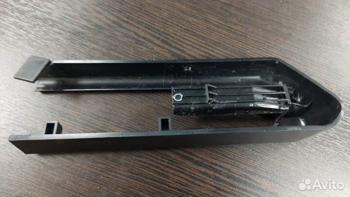 Заглушка крепления сиденья Bmw X5 4.8I E70 N62N