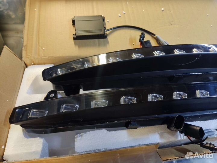 Дхо поворотник переднего бампера Audi Q7 4L дорест