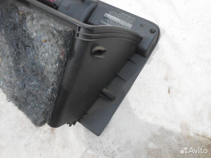 Бардачок Toyota Corolla 120 4ZZ 2006