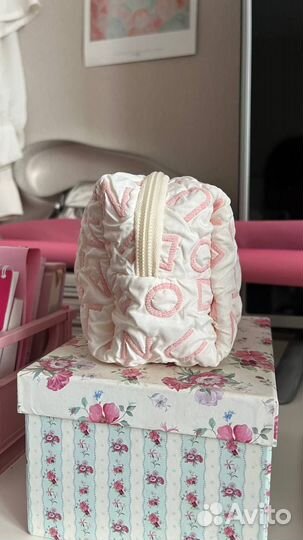 Косметичка белая pinterest