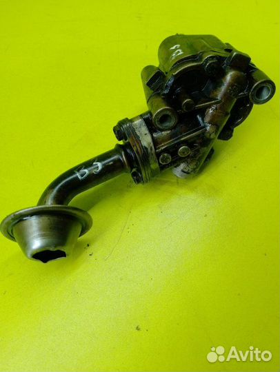 Масляный насос Volkswagen Passat B3 KR 1989