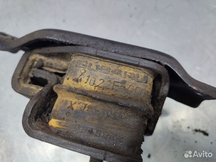 Подушка двс Subaru Legacy BG 1994 г.в