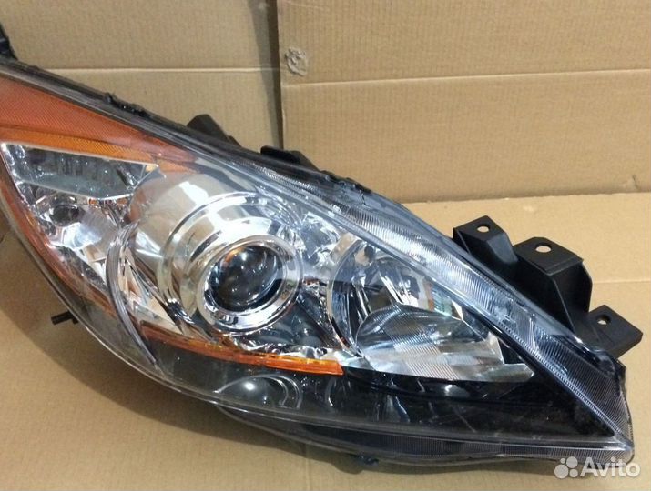 Фара правая Мазда 3 2009-2013