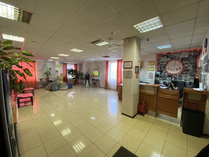 Комната 36 м² в > 9-к., 5/5 эт.