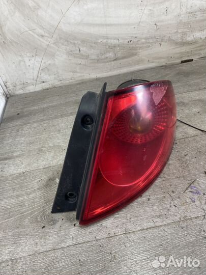 Фонарь задний правый seat Toledo