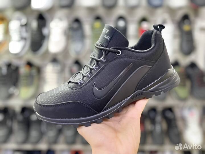 Кроссовки Nike