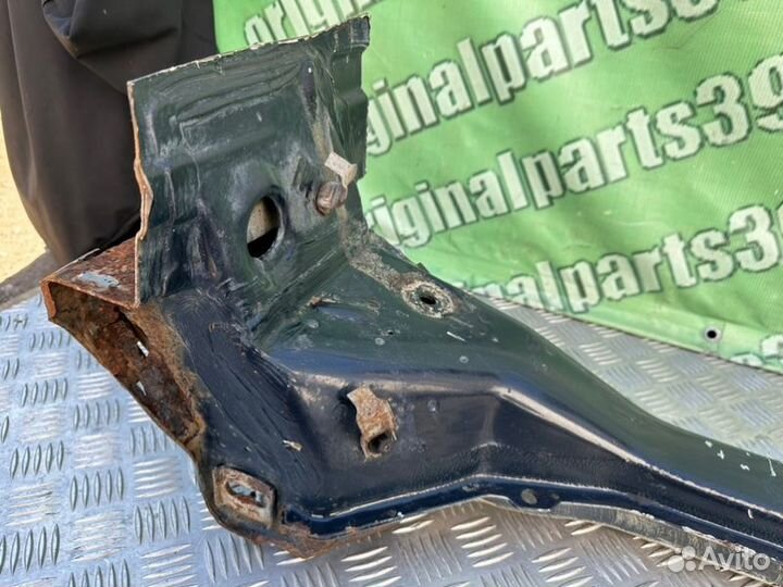 Балка подвески передняя Mercedes-Benz S124