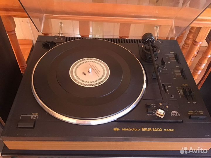 Проигрыватель винила