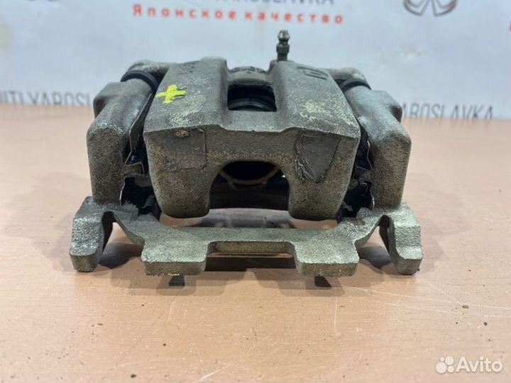 Суппорт задний левый Infiniti Murano G25 G37 M37