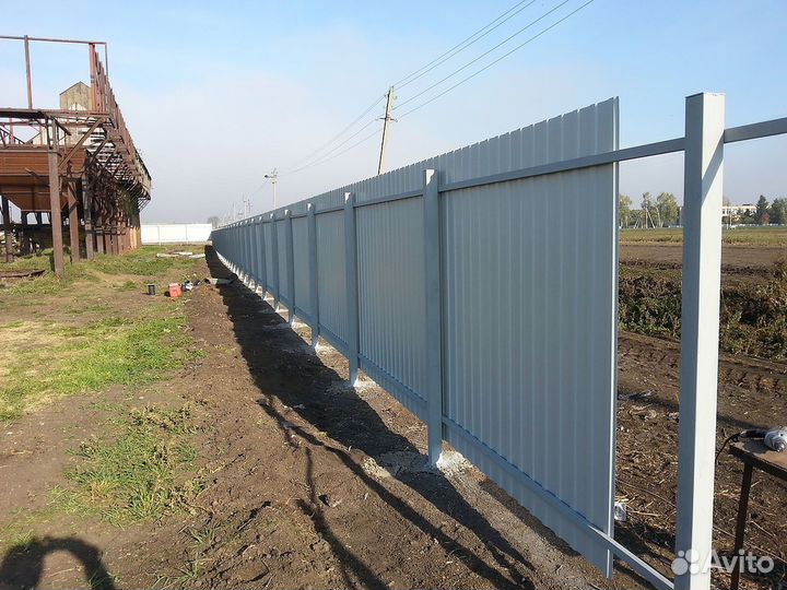 Заборы из профнастила под заказ 2м