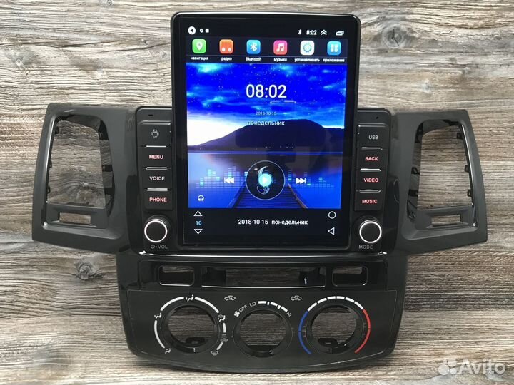 Магнитола на Toyota Hilux 7
