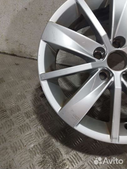 Диск литой R15 Volkswagen Polo 6
