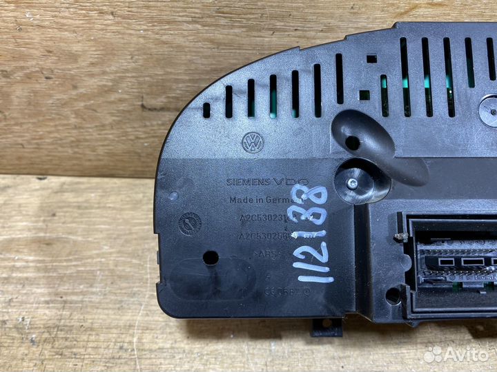 Панель приборов Volkswagen Caddy 3 дизель 112188