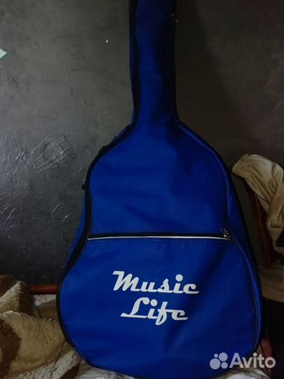 Классическая гитара шестиструнная