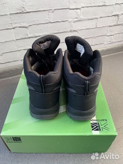 Трекинговые ботинки