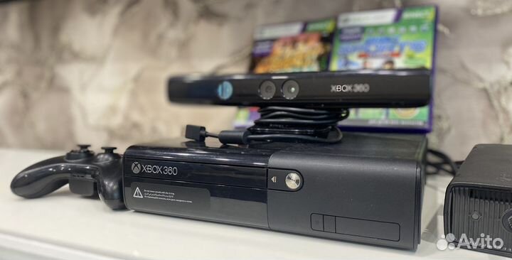 Xbox 360E (500Gb) + kinect + 2 диска