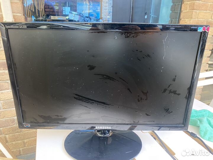Монитор 21.5 дюйма samsung