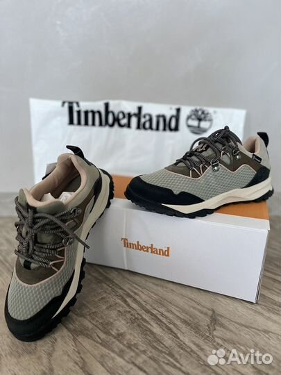 Женские кроссовки timberland