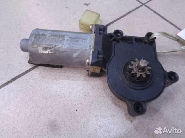 Моторчик стеклоподъемника передний левый Volvo XC