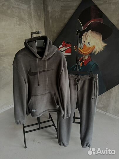 Теплый спортивный костюм Nike