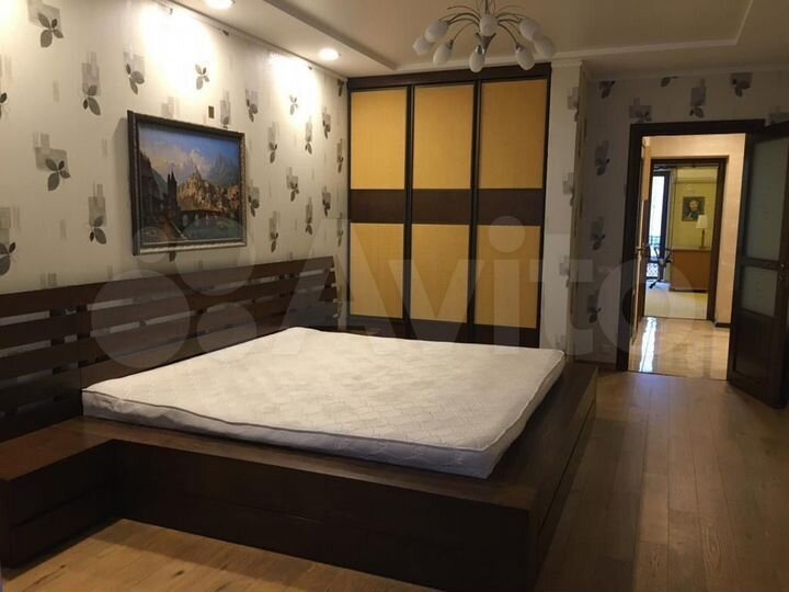 2-к. квартира, 75 м², 7/9 эт.