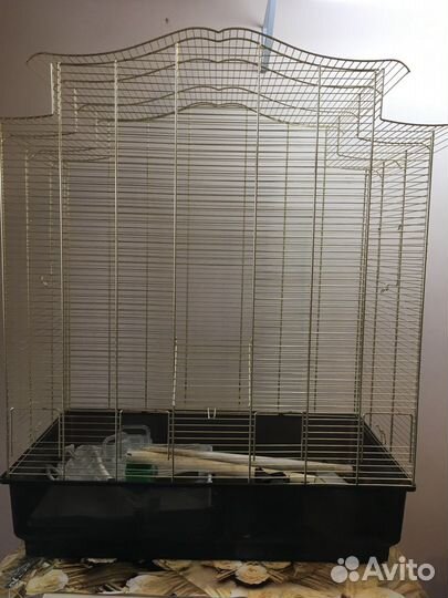 Большая клетка для попугая