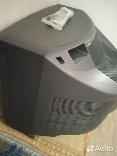 Телевизор samsung