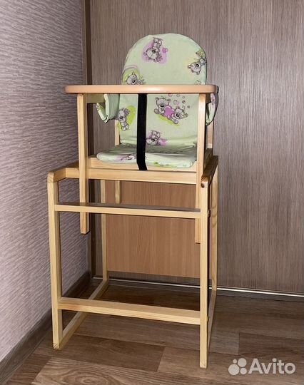 Детский стульчик для кормления