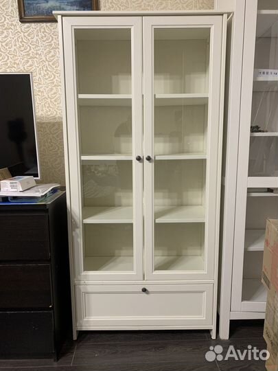 Шкаф-витрина IKEA бронь до 23.05
