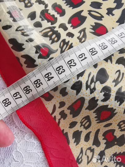 Красивый тонкий платок