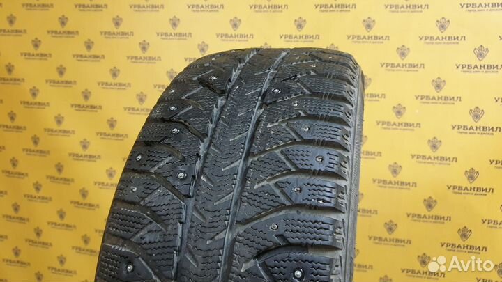 Bridgestone Ice Cruiser 7000 215/50 R17 91T