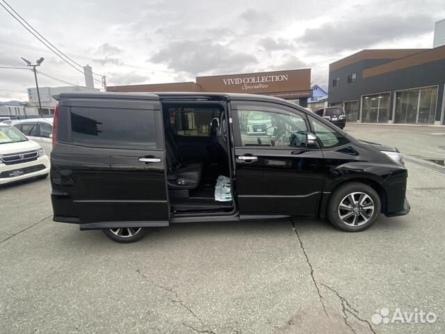 Toyota Noah 2.0 CVT, 2021, 11 000 км