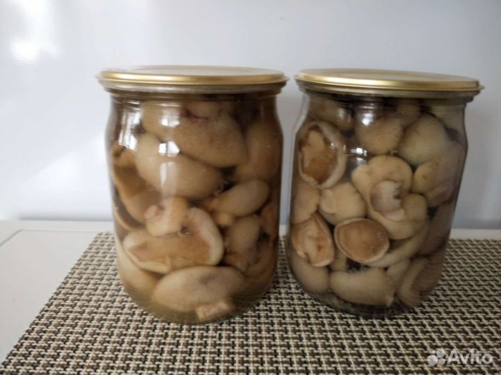 Грибы сушеные и маринованные