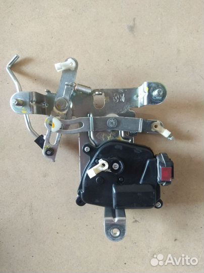 Активатор замка багажника Hyundai Tucson I (2004—2