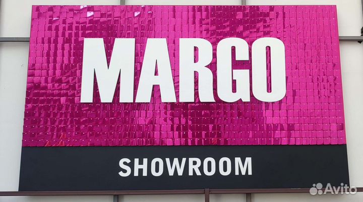 Вывеска из пайеток. Живая вывеска. Пайетки