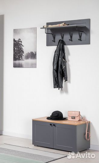 Тумба и вешалка в стиле IKEA